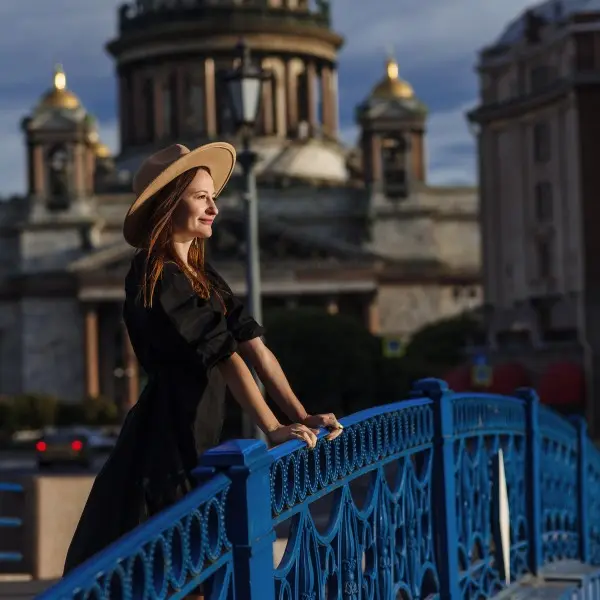 גלה את סנט פטרסבורג - הלב התרבותי הפועם של רוסיה!