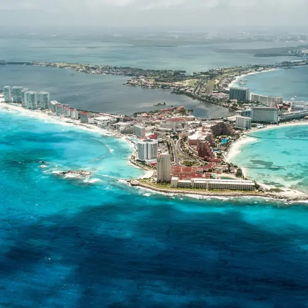 קנקון: החופשה הקאריבית המושלמת שמתחילה בחלום וממשיכה בתענוגות