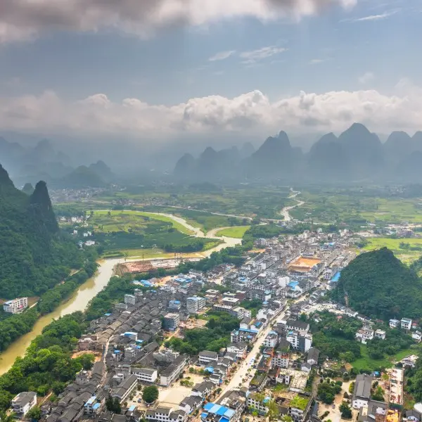 גווילין: הסוד המרהיב של סין בין פסגות ונהרות